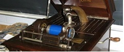 Phonograph
